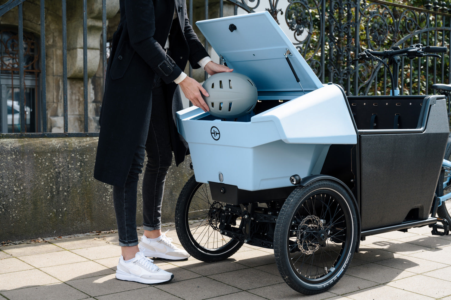 HNF Nicolai CD2 Family Cargo | kreideblau