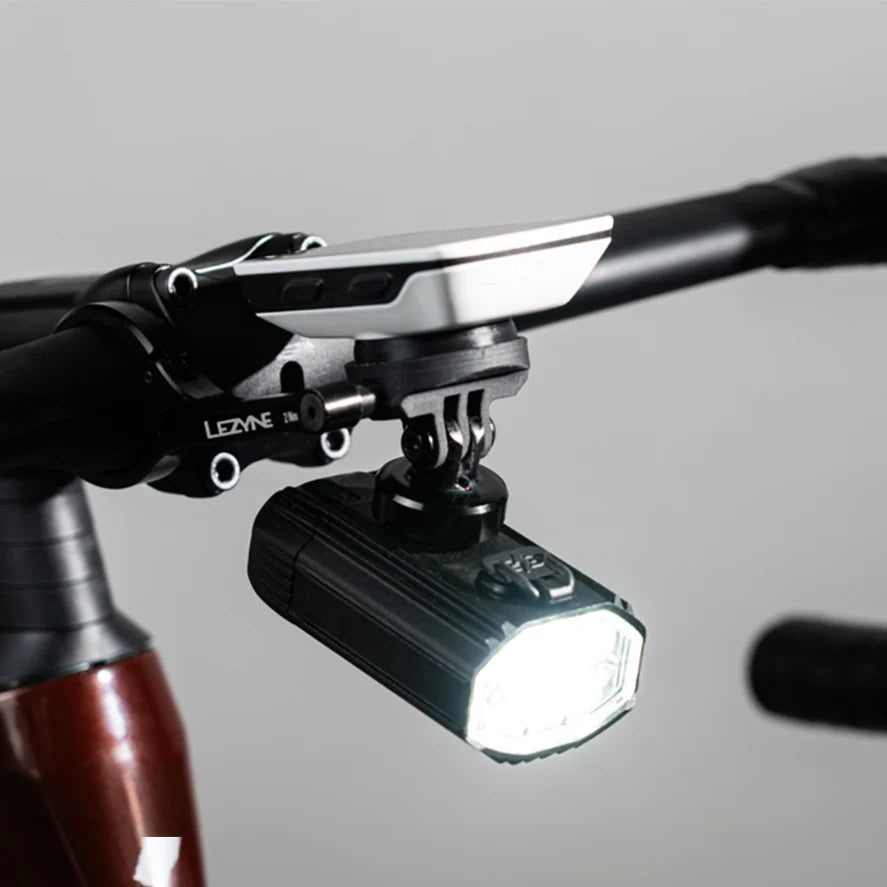LEZYNE Garmin/Wahoo GPS Forward Mount mit GoPro Adapter | black