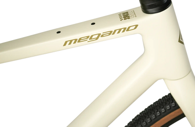 MEGAMO West 05 | sand