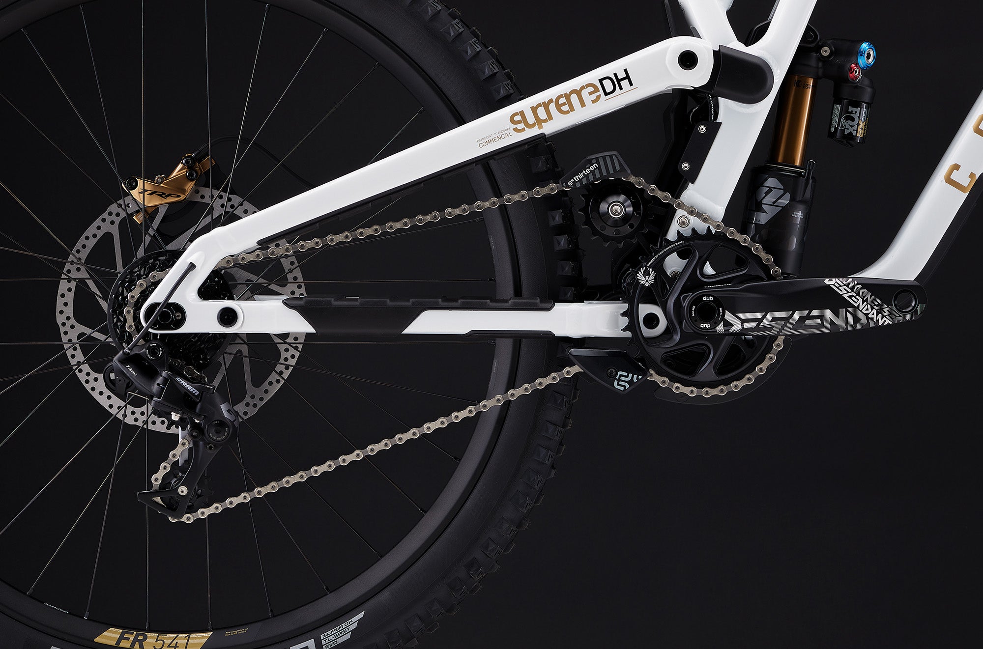 COMMENCAL Surpreme DH V5 Signiture LTD | pure white