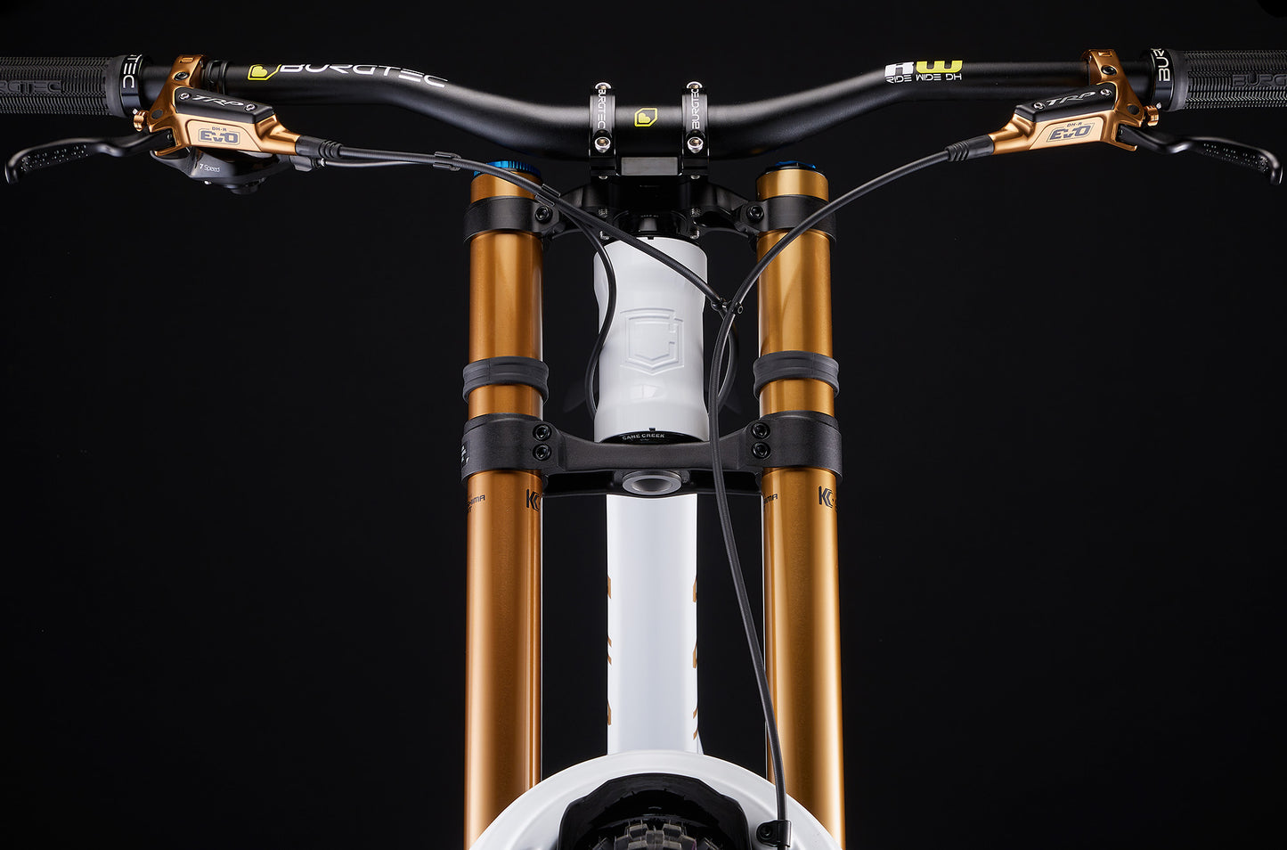 COMMENCAL Surpreme DH V5 Signiture LTD | pure white