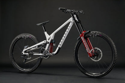 COMMENCAL Surpreme DH V5 RockShox | pure white