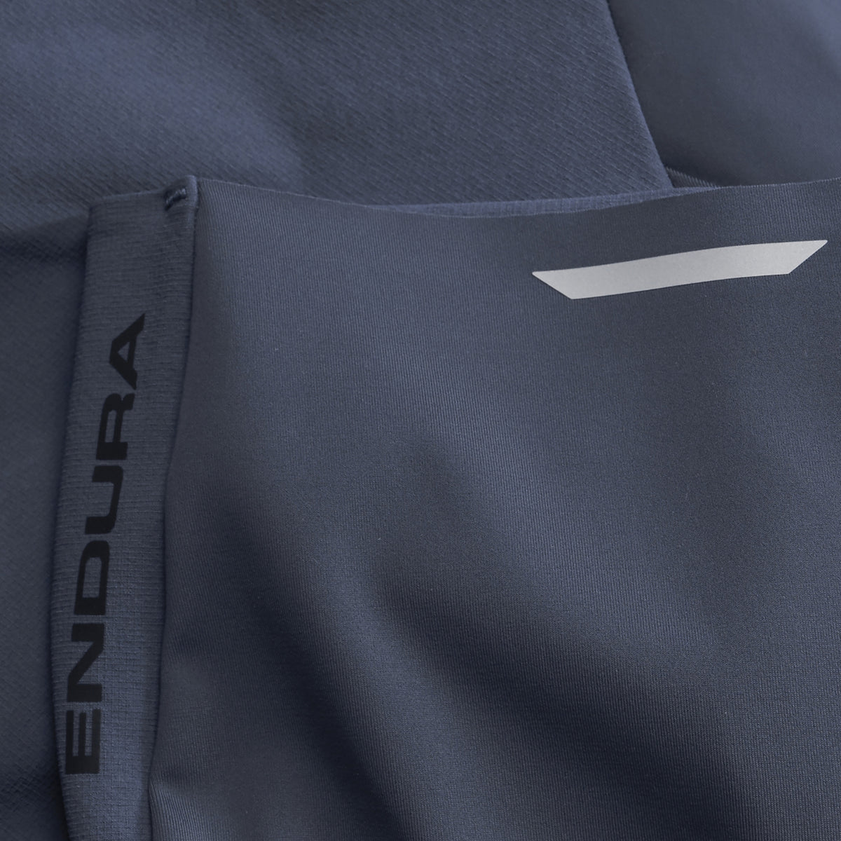 ENDURA Alltrack Ride Bibshort | carbon grey