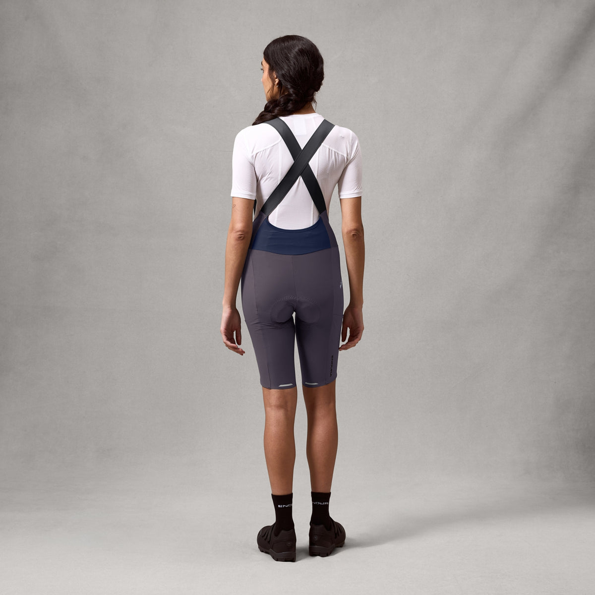 ENDURA W Alltrack Ride Bibshort | carbon grey
