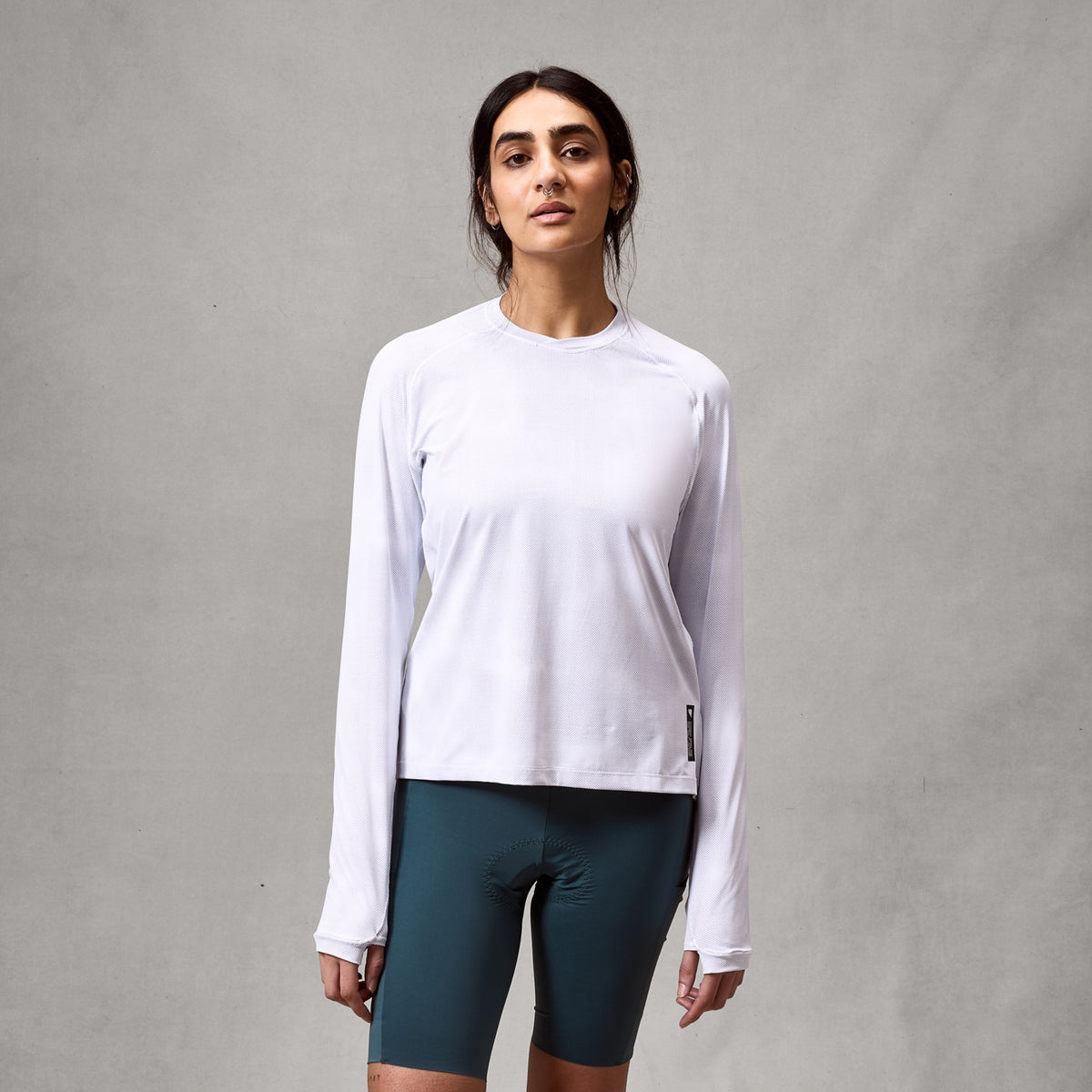 ENDURA W Alltrack Roam L/S Tech Tee | white