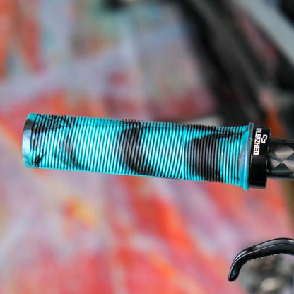 UNLEAZHED Lenkergriffe G1 | türkis/schwarz
